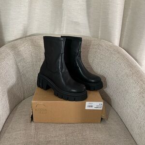 Steve Madden Black Chunky Heeled Boots